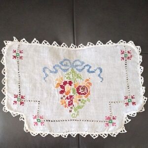Embroidered Floral Lace Doily